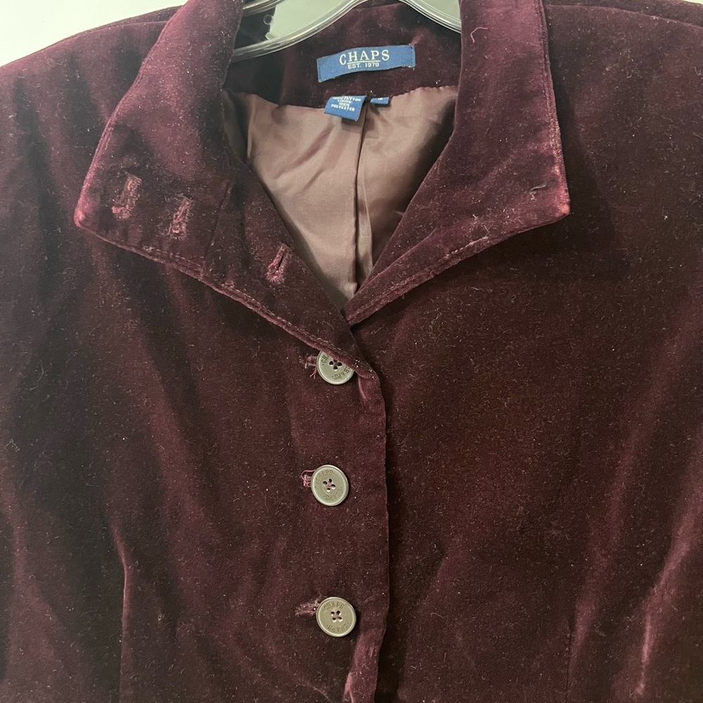 Chaps Women’s Velvet Blazer – Deep Burgundy, Size 10 - Picture 3 of 6